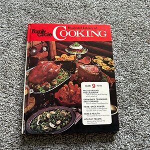 Vintage family circle Illustrated Library of Cooking Book - volume 9